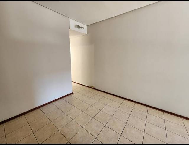 1 BEDROOM PROPERTY TO RENT IN BRAAMFONTEIN